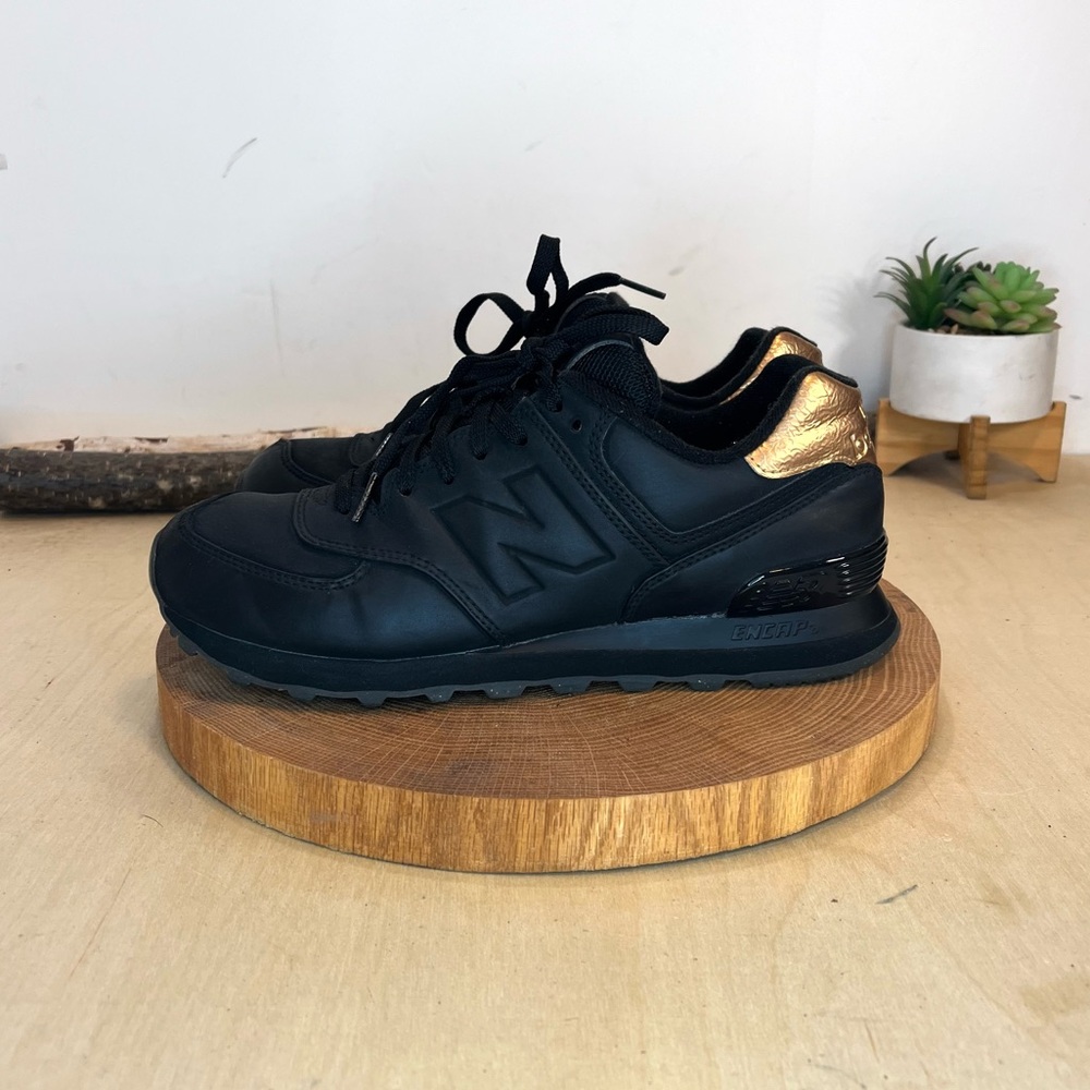 *New Balance | Black/Gold Classic Sneakers WL574  Size 9